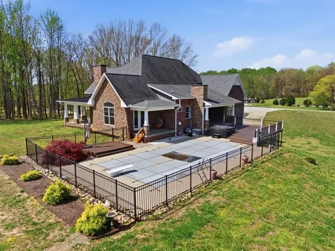 2385 Pleasant View Road Pleasant View TN 37146