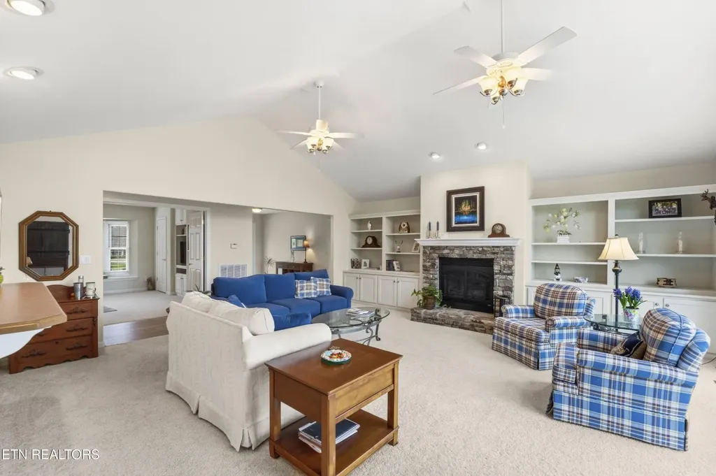21 Lexham Court Crossville TN 38558
