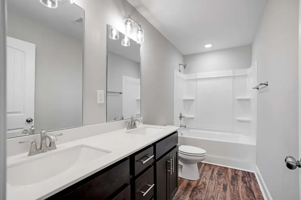 541 New South Drive Clarksville TN 37043