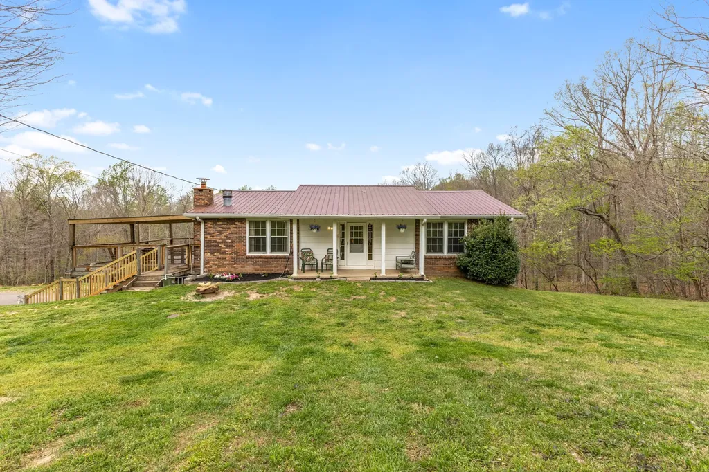 180 Hill Road Vanleer TN 37181