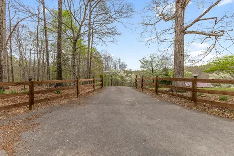 180 Hill Road Vanleer TN 37181