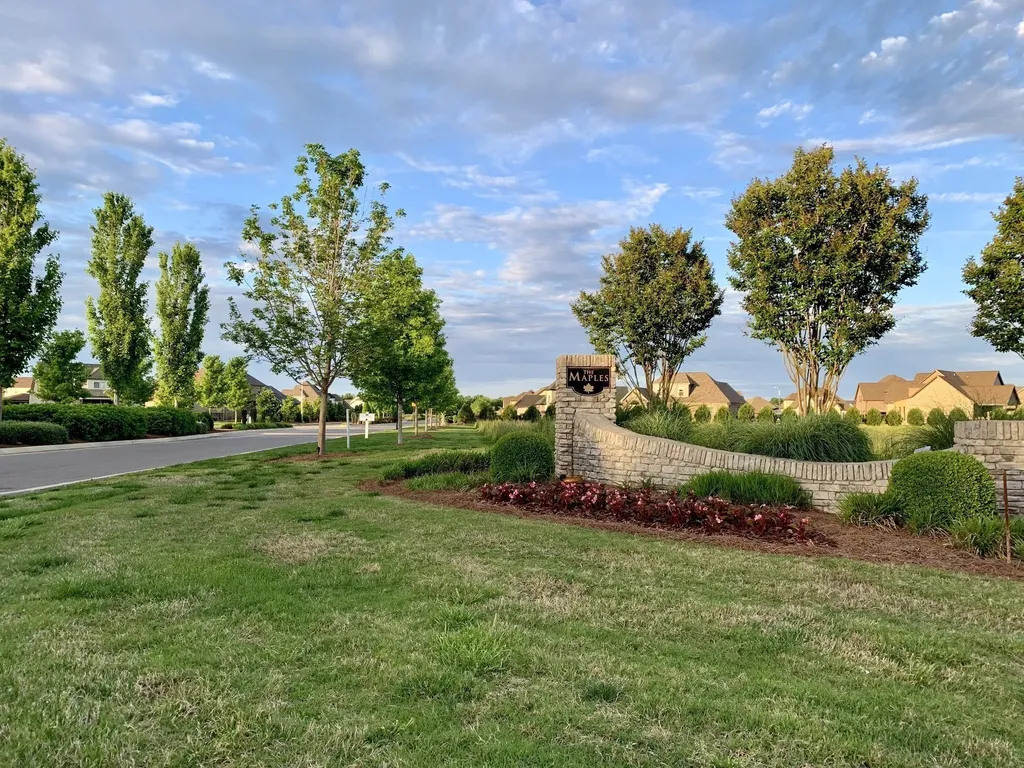 5640 Maples Retreat Drive Murfreesboro TN 37127