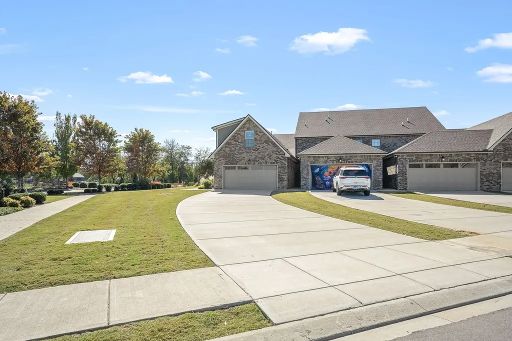 5640 Maples Retreat Drive Murfreesboro TN 37127