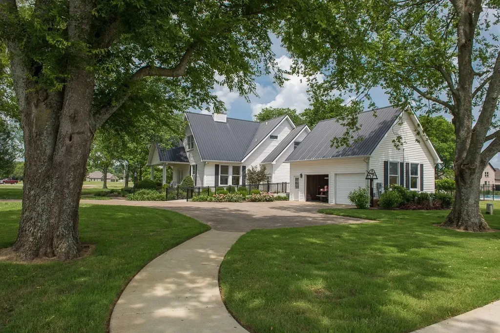 5640 Maples Retreat Drive Murfreesboro TN 37127