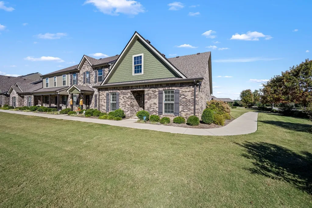 5640 Maples Retreat Drive Murfreesboro TN 37127