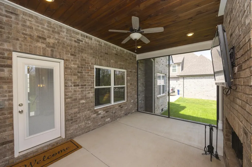 1924 Rhonda Drive Christiana TN 37037
