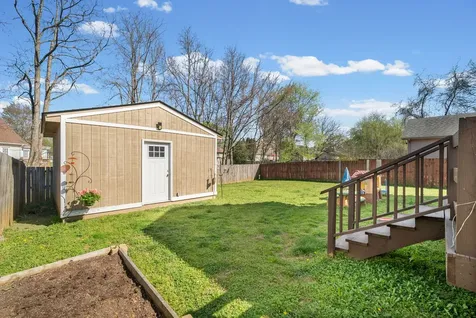 3417 Foxrun Lane Clarksville TN 37042