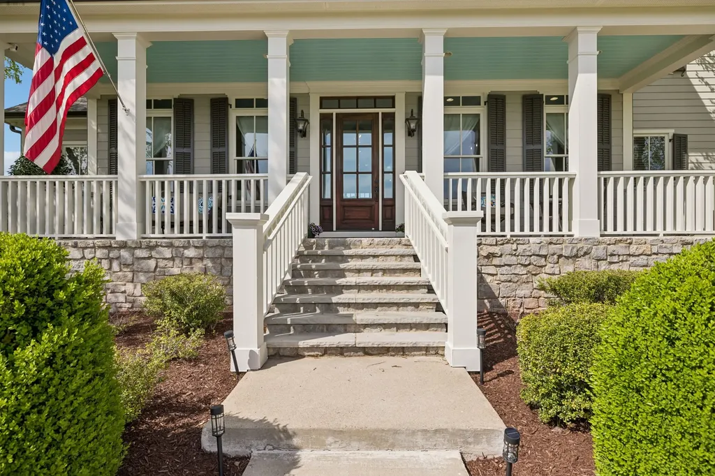 6033 Native Pony Trail College Grove TN 37046