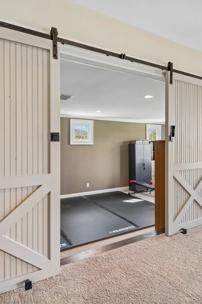 6033 Native Pony Trail College Grove TN 37046