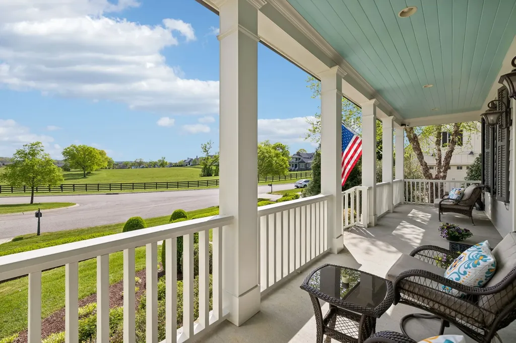 6033 Native Pony Trail College Grove TN 37046