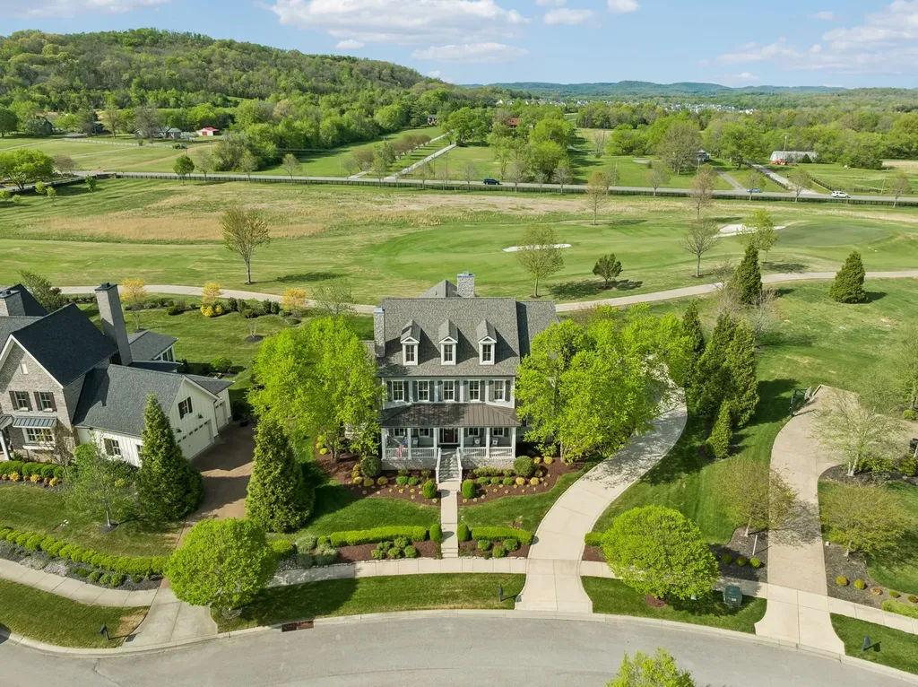 6033 Native Pony Trail College Grove TN 37046