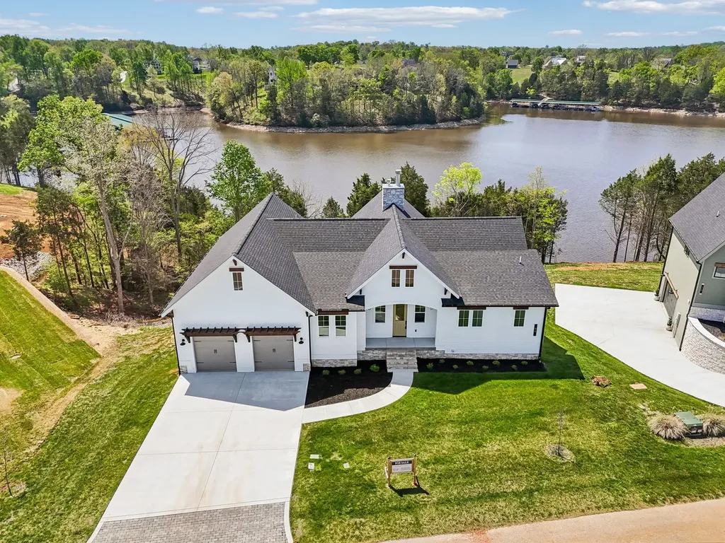 86 Simmons Circle Winchester TN 37398
