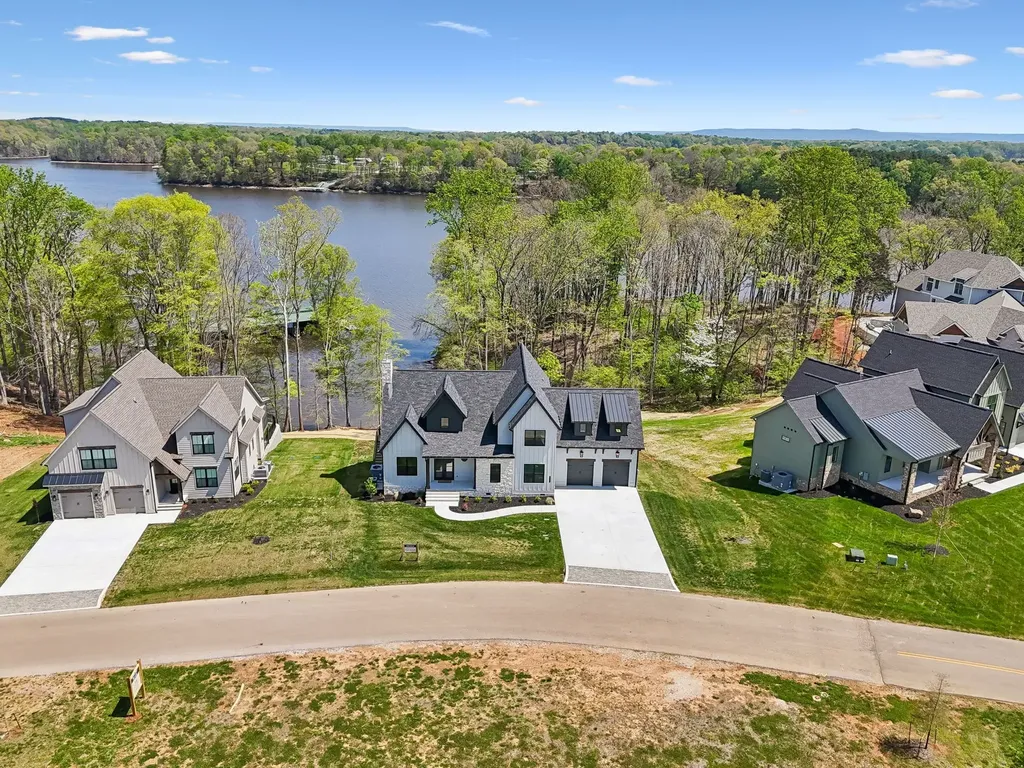 712 Fanning Bend Drive Winchester TN 37398
