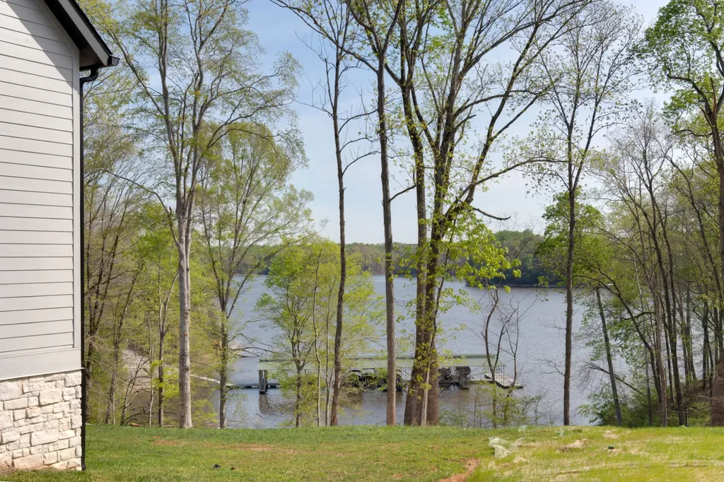 712 Fanning Bend Drive Winchester TN 37398