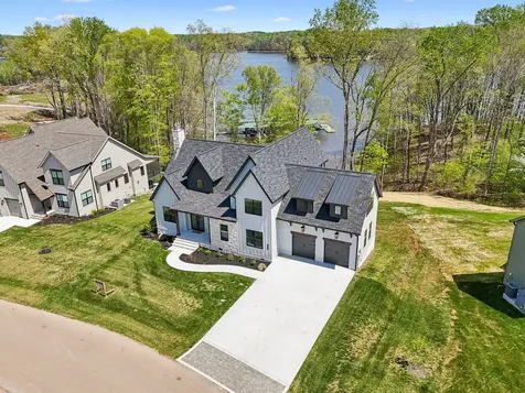 712 Fanning Bend Drive Winchester TN 37398