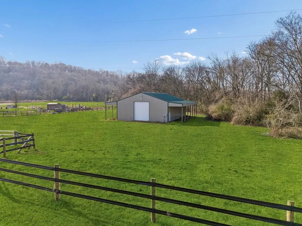 3118 Mckibbon Road Culleoka TN 38451