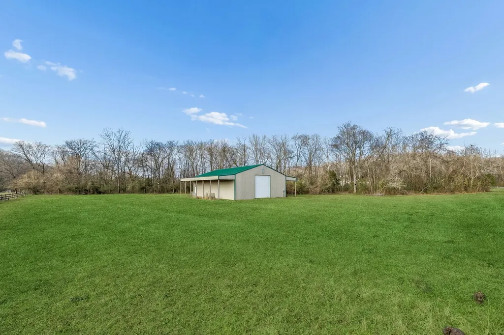3118 Mckibbon Road Culleoka TN 38451