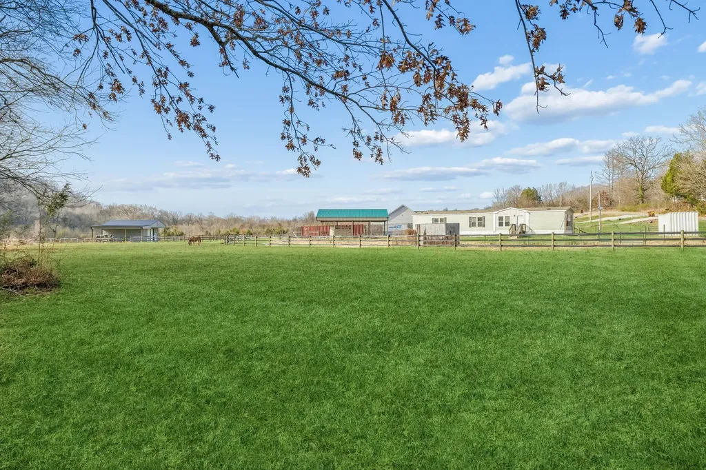 3118 Mckibbon Road Culleoka TN 38451