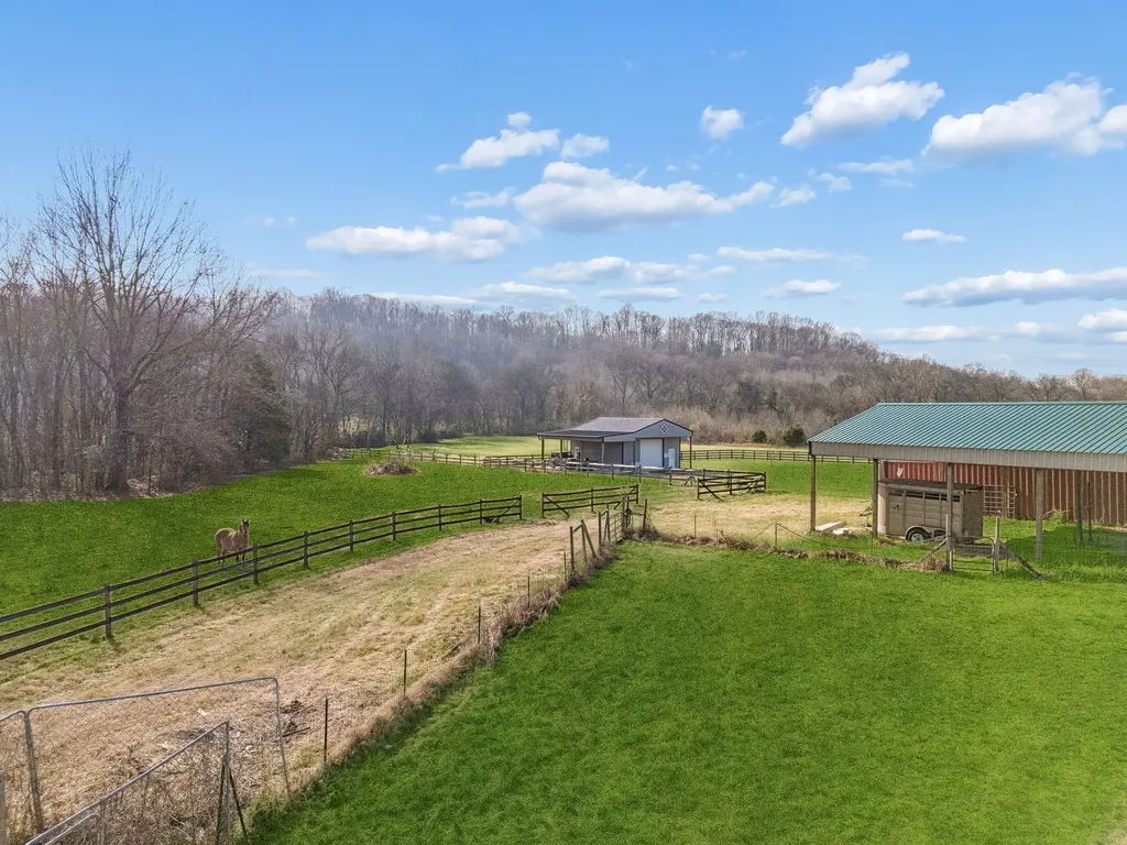 3118 Mckibbon Road Culleoka TN 38451