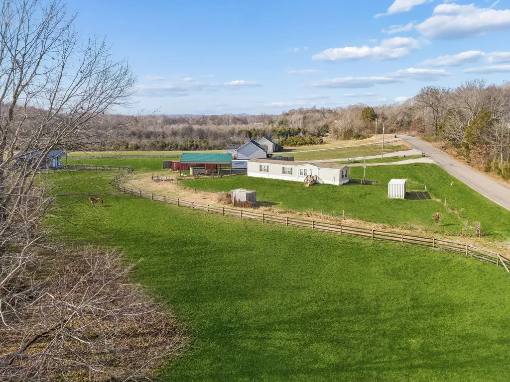 3118 Mckibbon Road Culleoka TN 38451