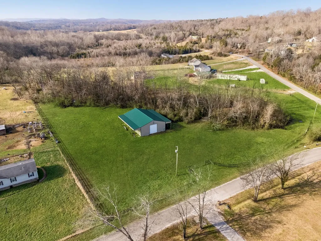 3118 Mckibbon Road Culleoka TN 38451