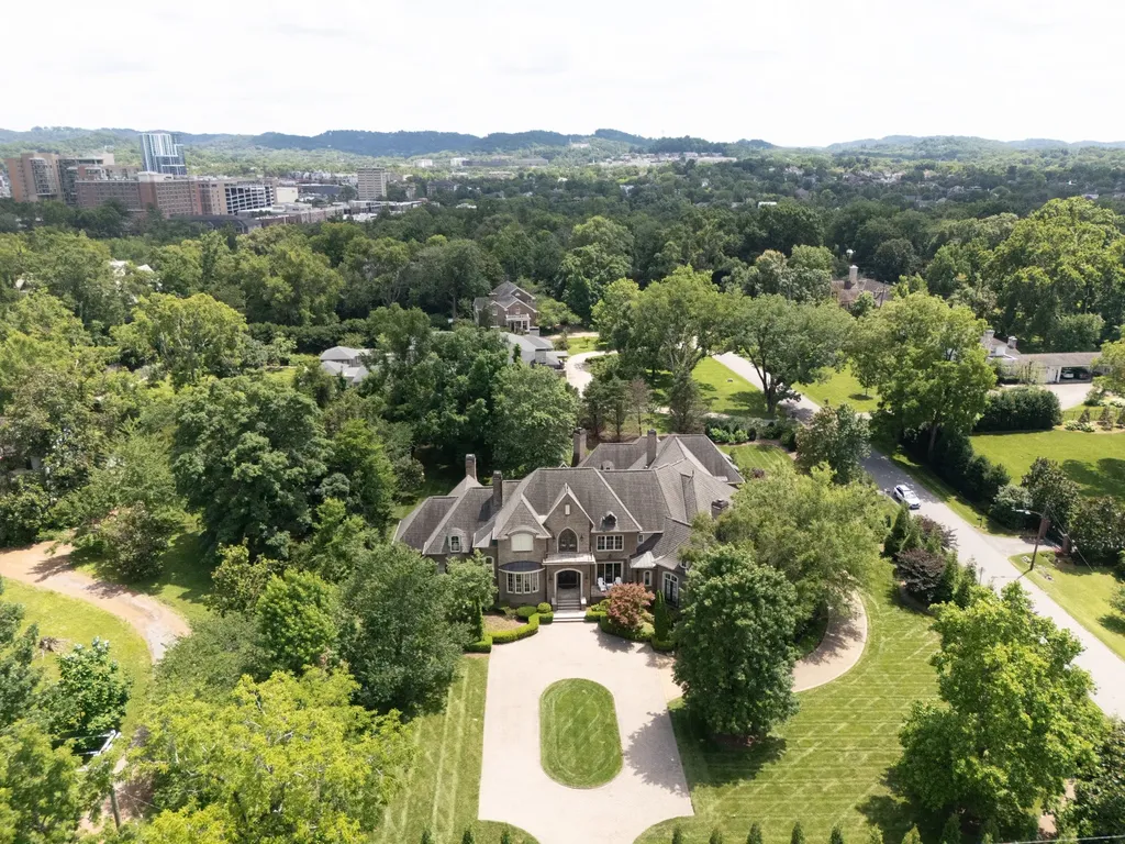 2323 Woodmont Boulevard Nashville TN 37215