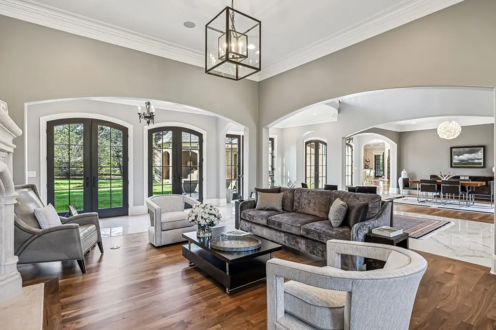 2323 Woodmont Boulevard Nashville TN 37215