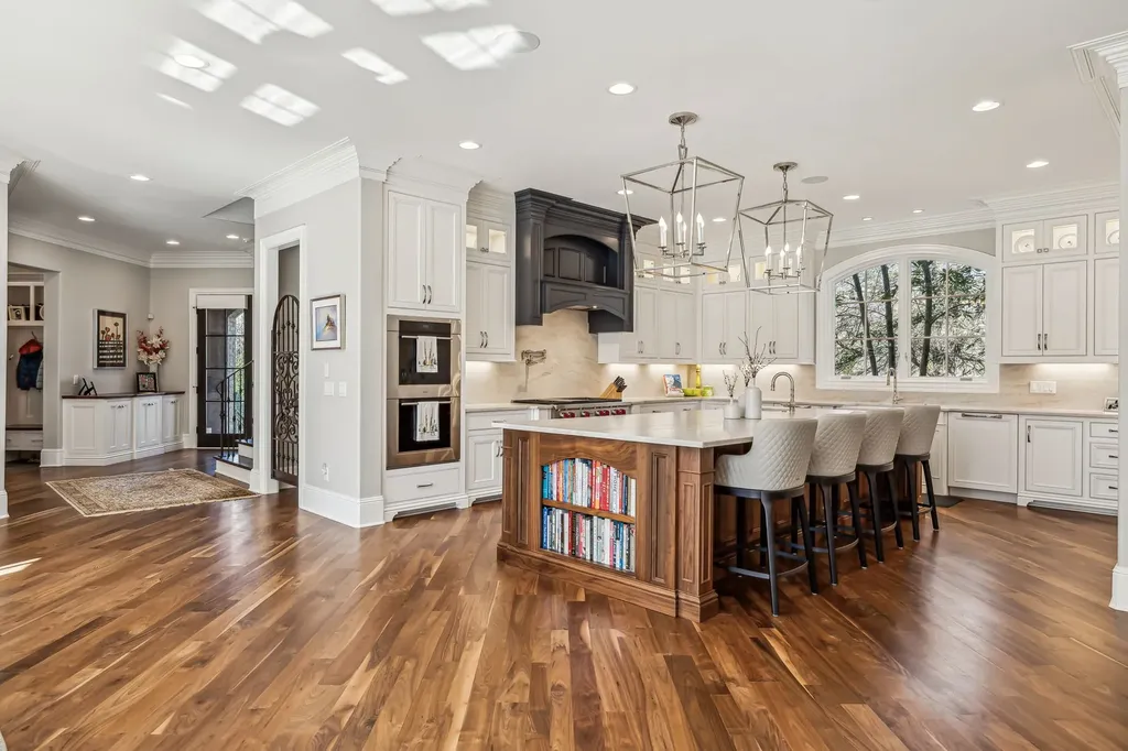 2323 Woodmont Boulevard Nashville TN 37215