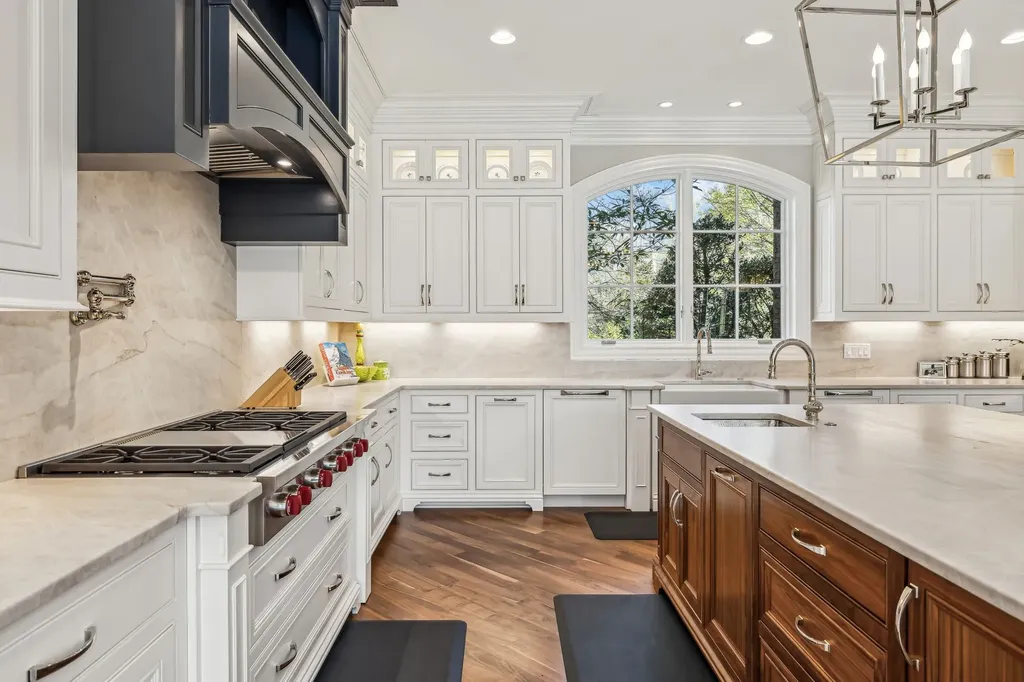 2323 Woodmont Boulevard Nashville TN 37215