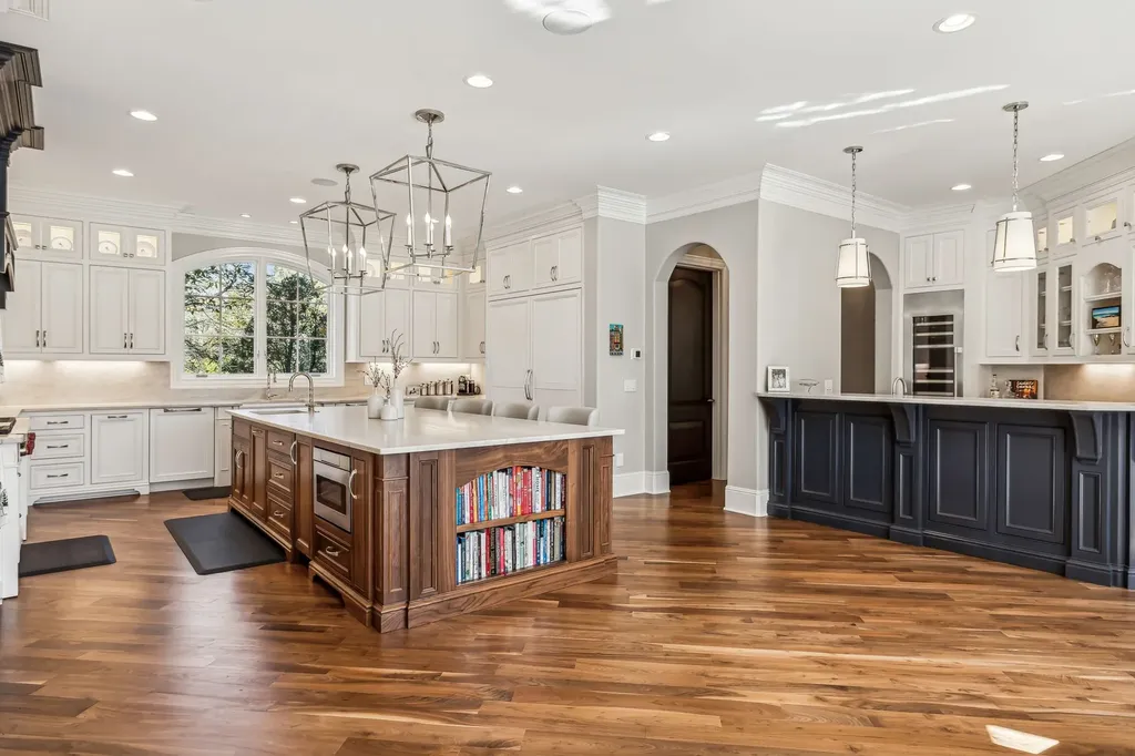 2323 Woodmont Boulevard Nashville TN 37215