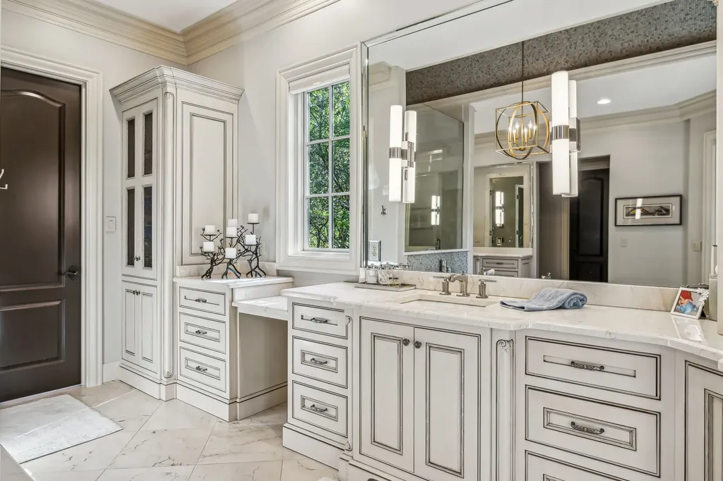 2323 Woodmont Boulevard Nashville TN 37215