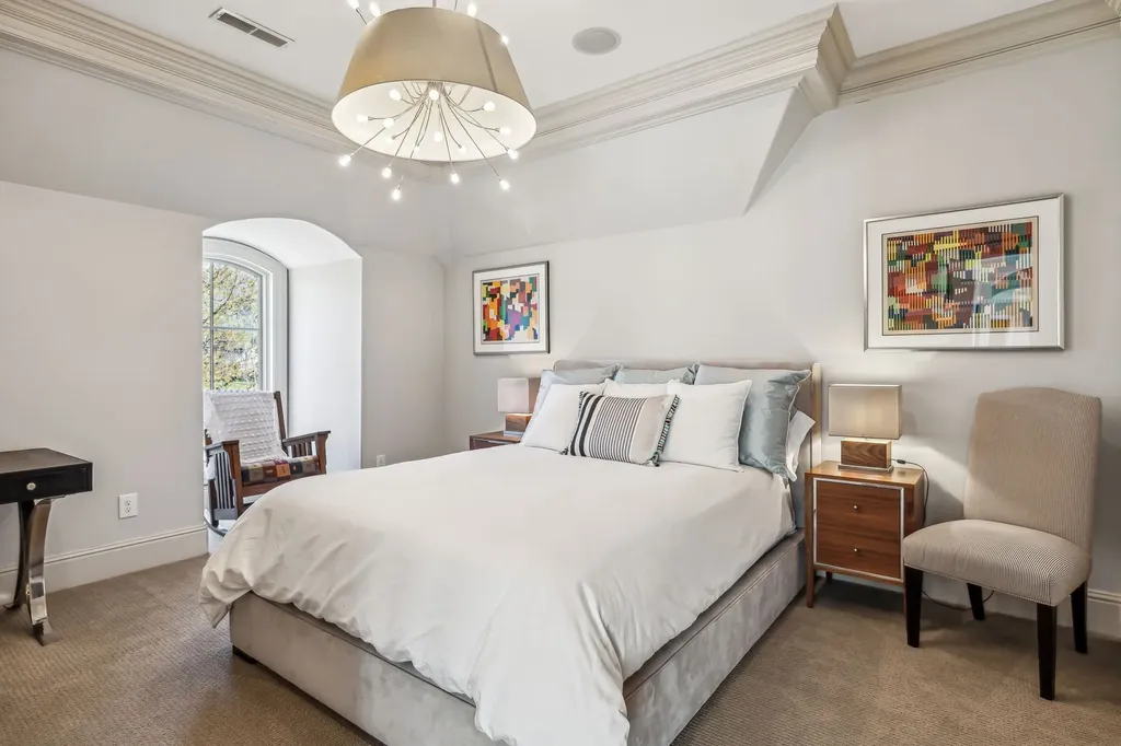 2323 Woodmont Boulevard Nashville TN 37215