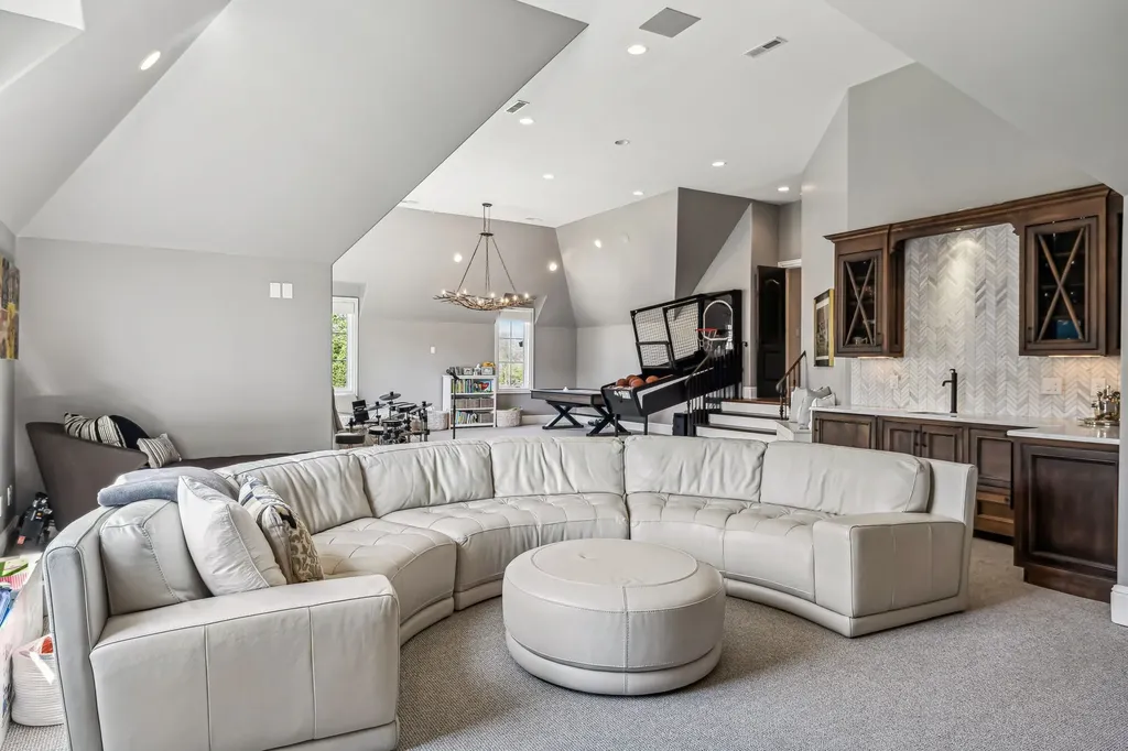 2323 Woodmont Boulevard Nashville TN 37215