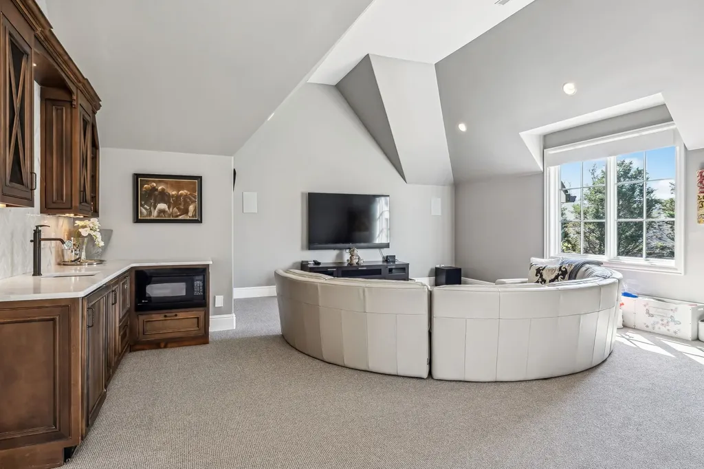 2323 Woodmont Boulevard Nashville TN 37215