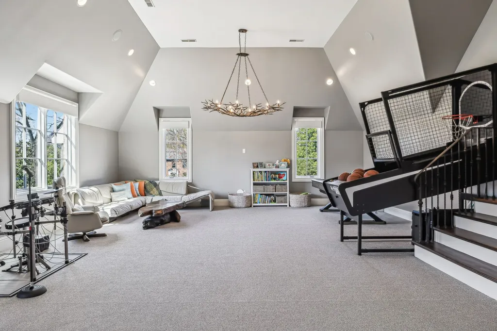 2323 Woodmont Boulevard Nashville TN 37215
