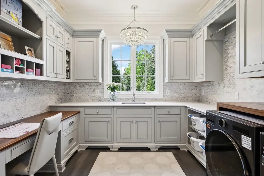 2323 Woodmont Boulevard Nashville TN 37215