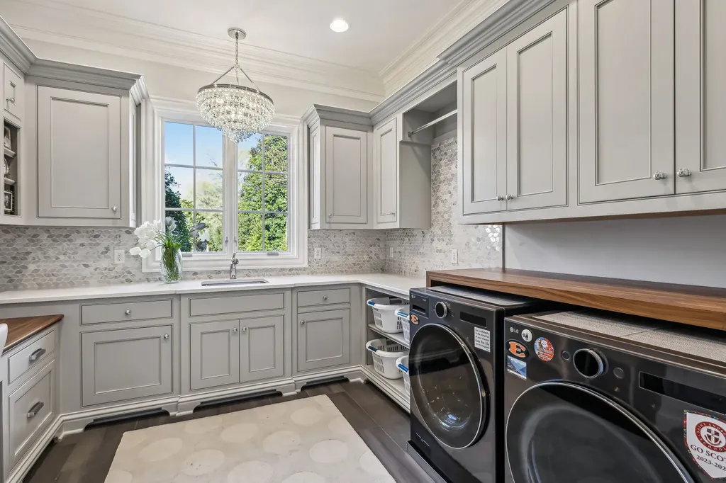 2323 Woodmont Boulevard Nashville TN 37215