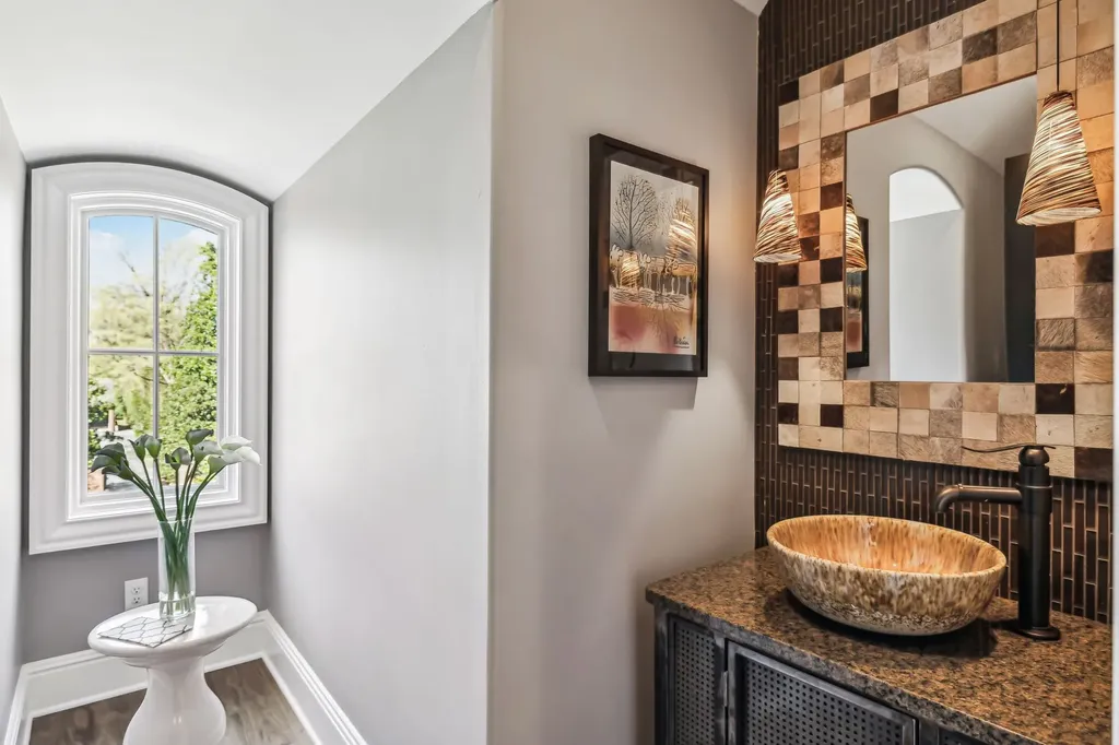 2323 Woodmont Boulevard Nashville TN 37215