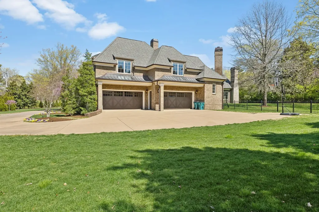 2323 Woodmont Boulevard Nashville TN 37215