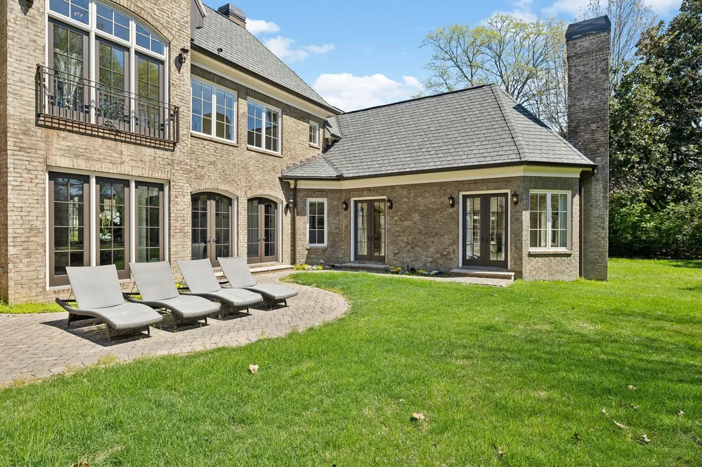 2323 Woodmont Boulevard Nashville TN 37215