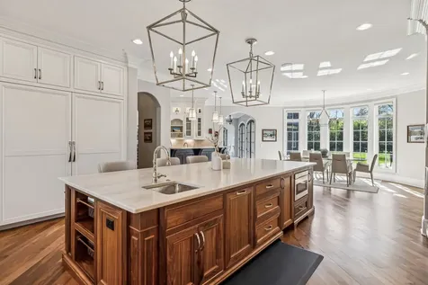 2323 Woodmont Boulevard Nashville TN 37215