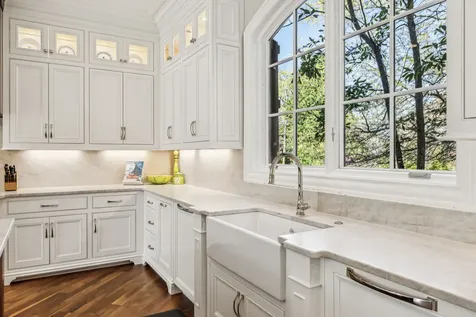 2323 Woodmont Boulevard Nashville TN 37215