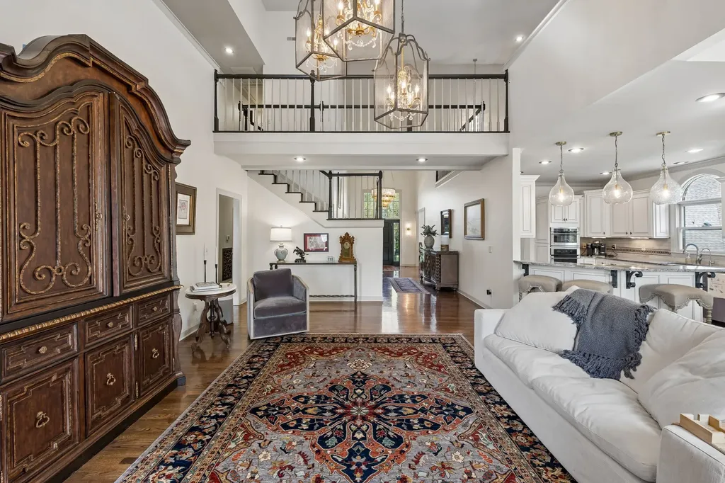 203 Kensington Park Nashville TN 37215