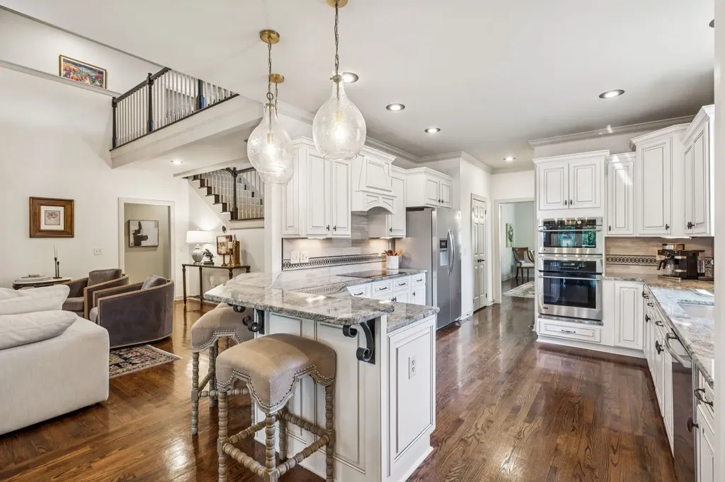 203 Kensington Park Nashville TN 37215