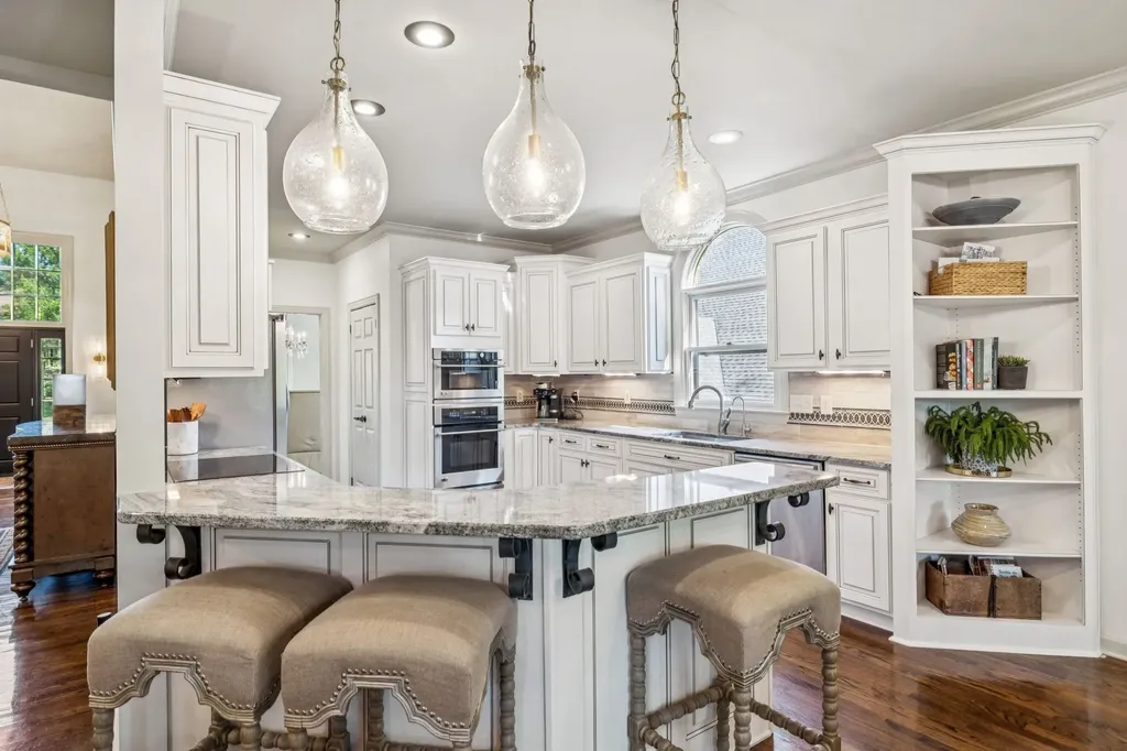 203 Kensington Park Nashville TN 37215