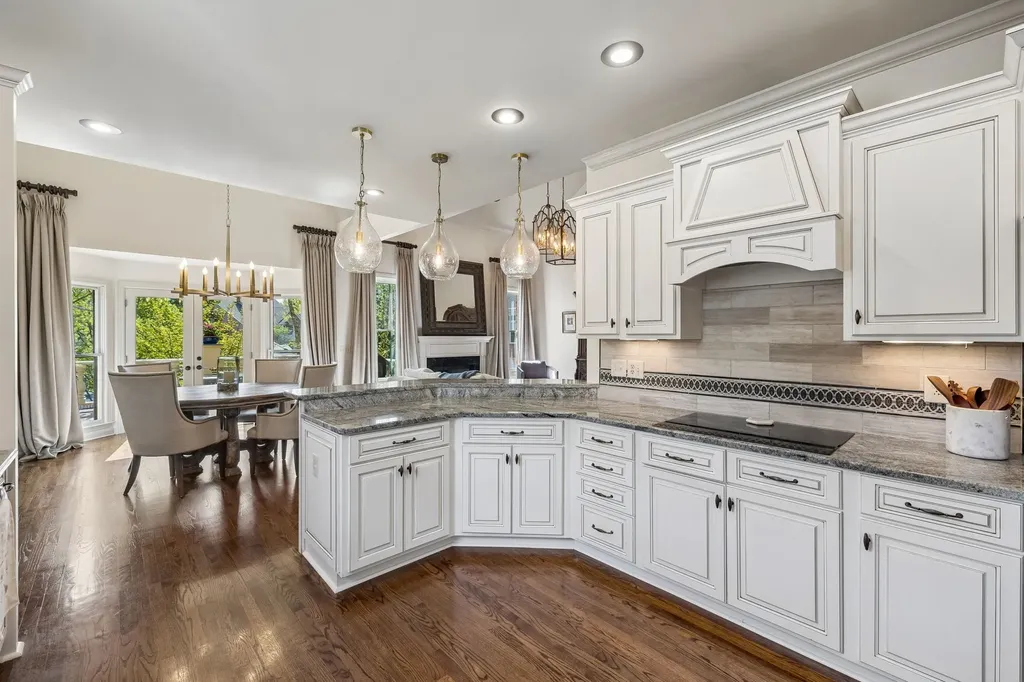 203 Kensington Park Nashville TN 37215