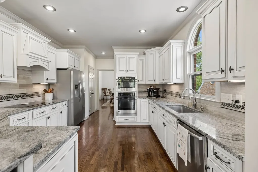 203 Kensington Park Nashville TN 37215