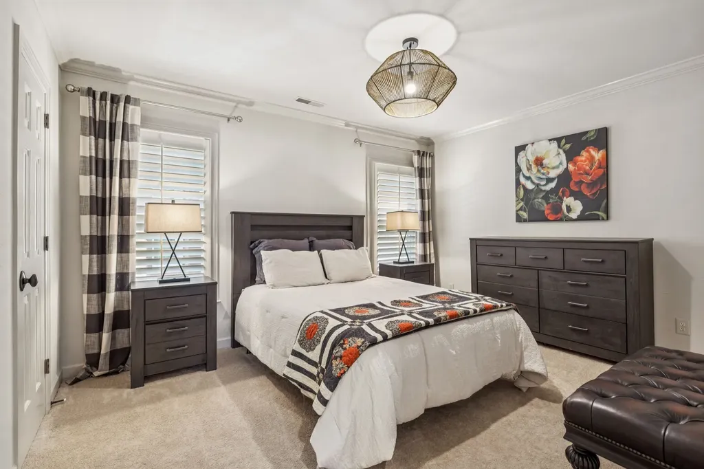 203 Kensington Park Nashville TN 37215