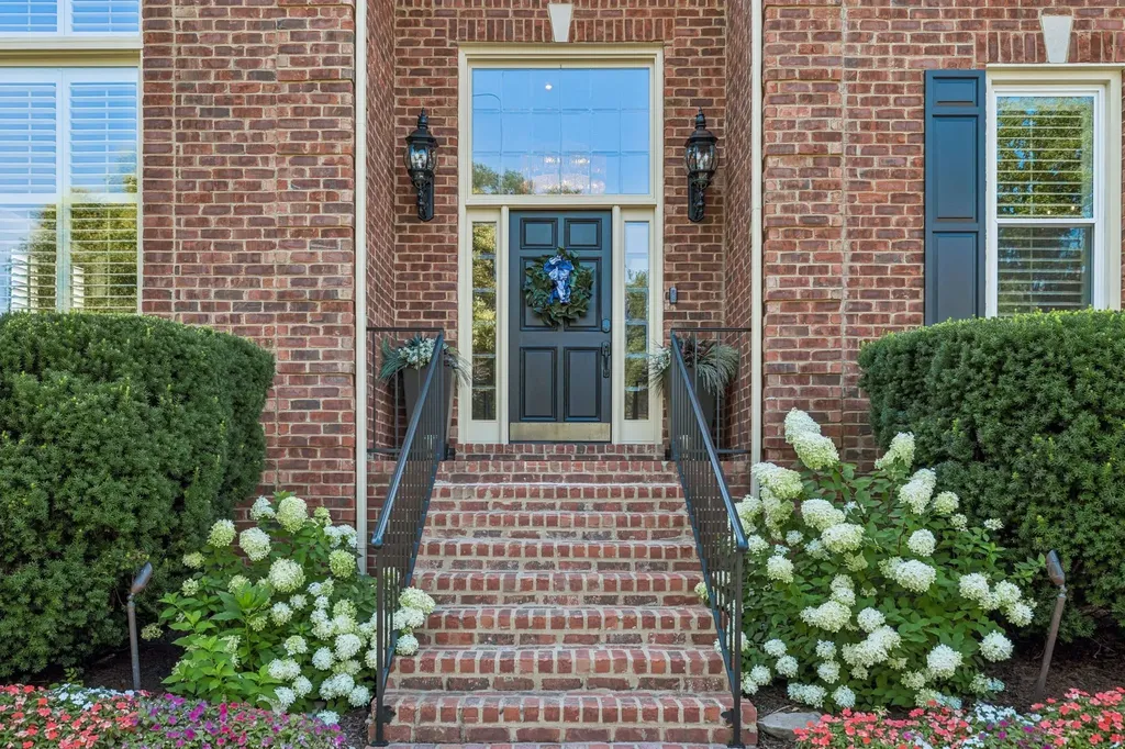 203 Kensington Park Nashville TN 37215
