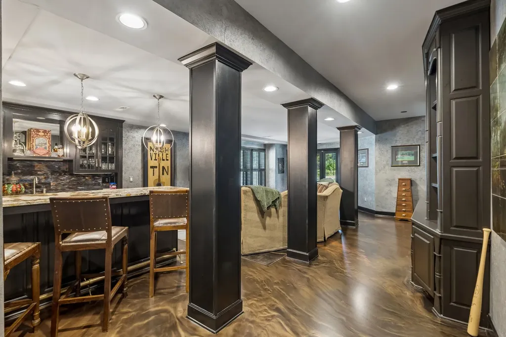 203 Kensington Park Nashville TN 37215